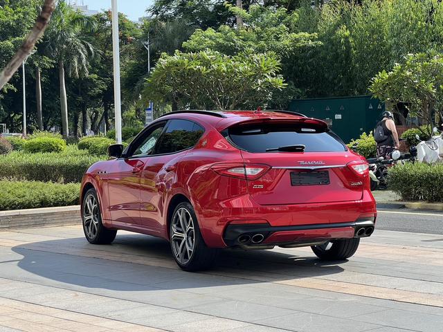 Maserati Levante 2019 thumb 5