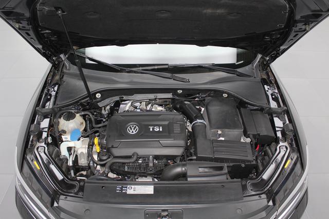 Volkswagen Passat 2018 thumb 8