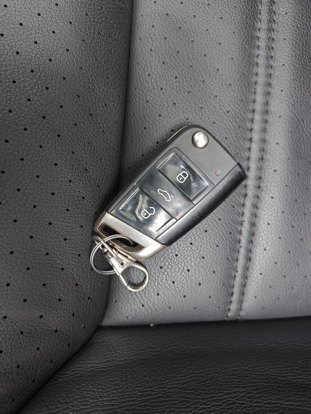 Volkswagen Passat 2018 thumb 9
