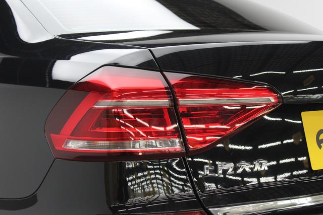 Volkswagen Passat 2018 thumb 11