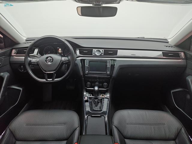 Volkswagen Passat 2018 thumb 12