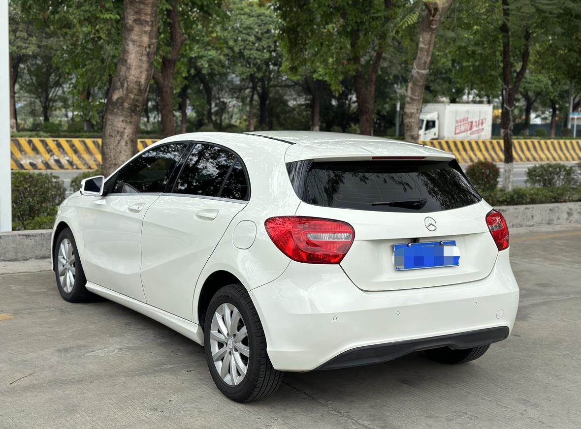 Mercedes-Benz A-Class 2014 thumb 2