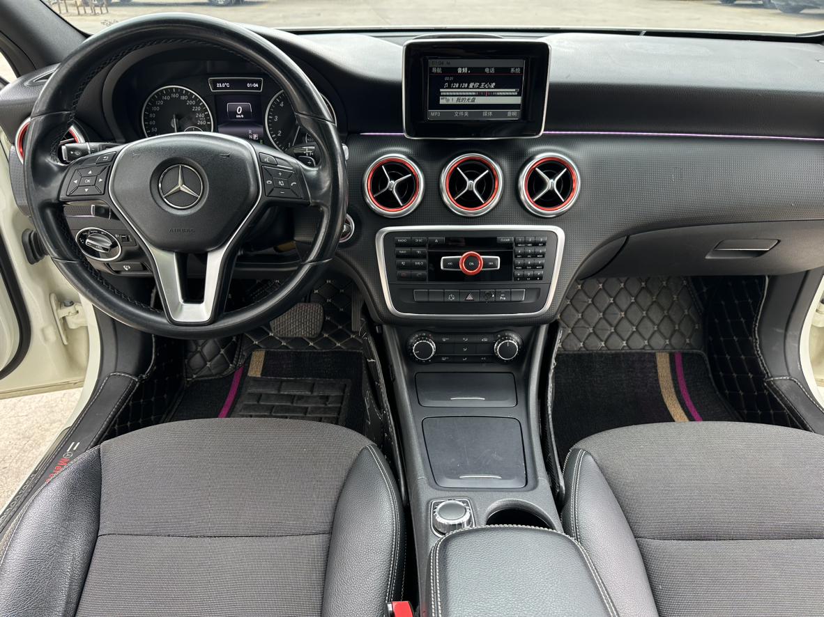 Mercedes-Benz A-Class 2014 thumb 8
