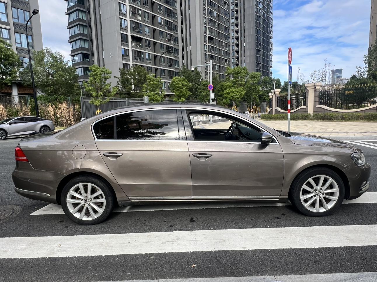 Volkswagen Magotan 2013 thumb 6
