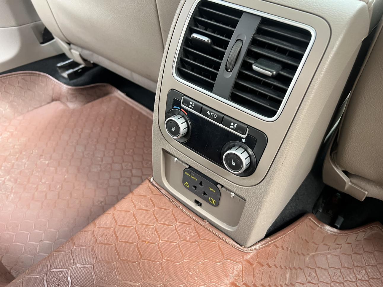 Volkswagen Magotan 2013 thumb 11