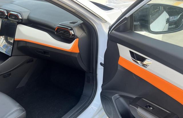 Dongfeng Aeolus Yixuan 2023 thumb 5