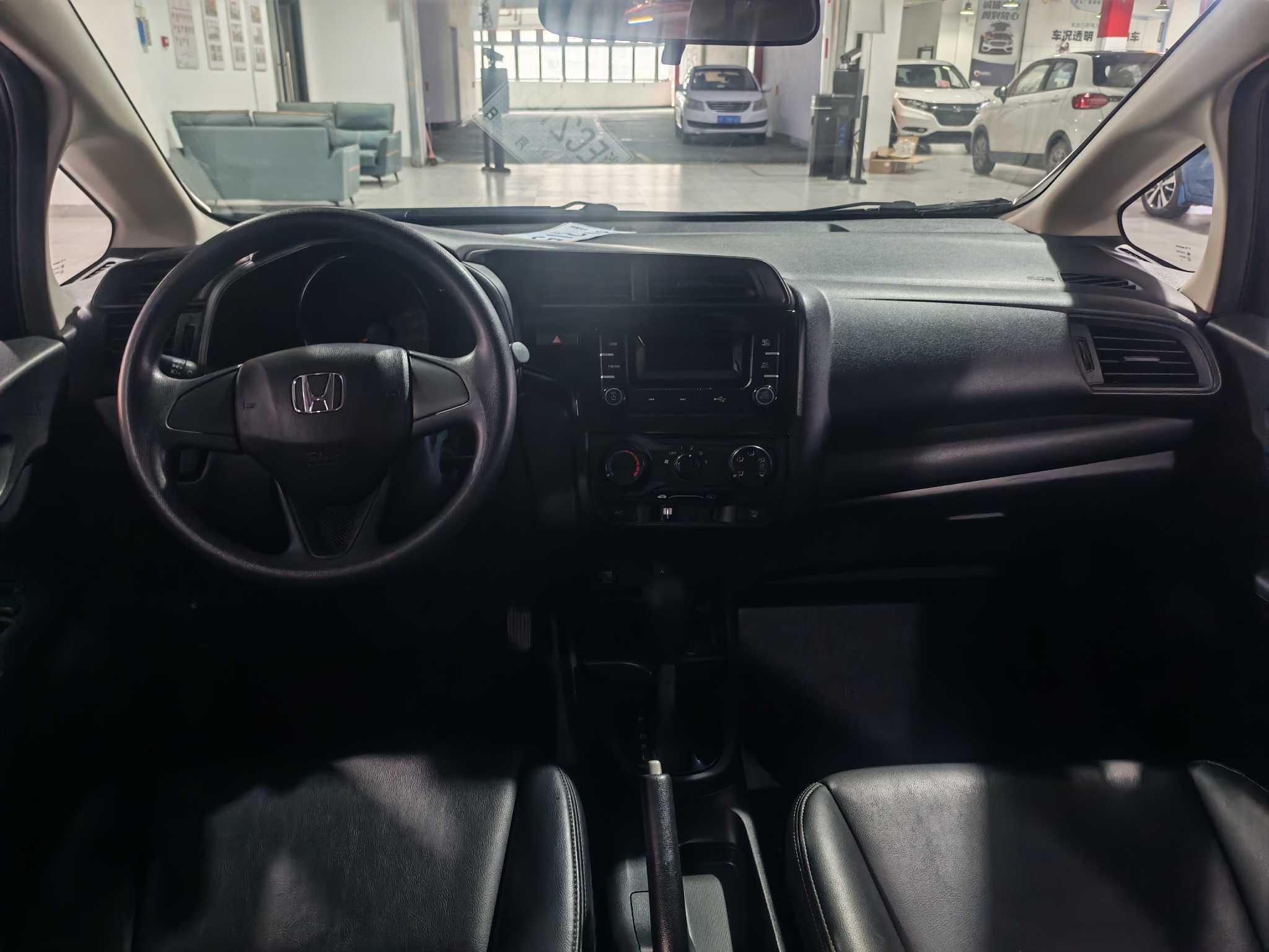 Honda Fit Shuttle 2018 thumb 5