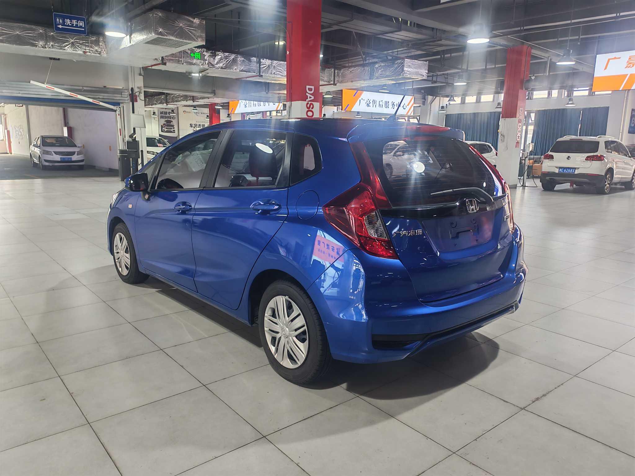 Honda Fit Shuttle 2018 thumb 11