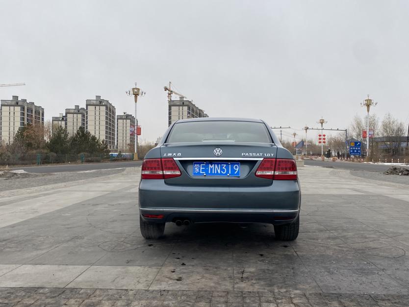 Volkswagen Passat 2011 thumb 3