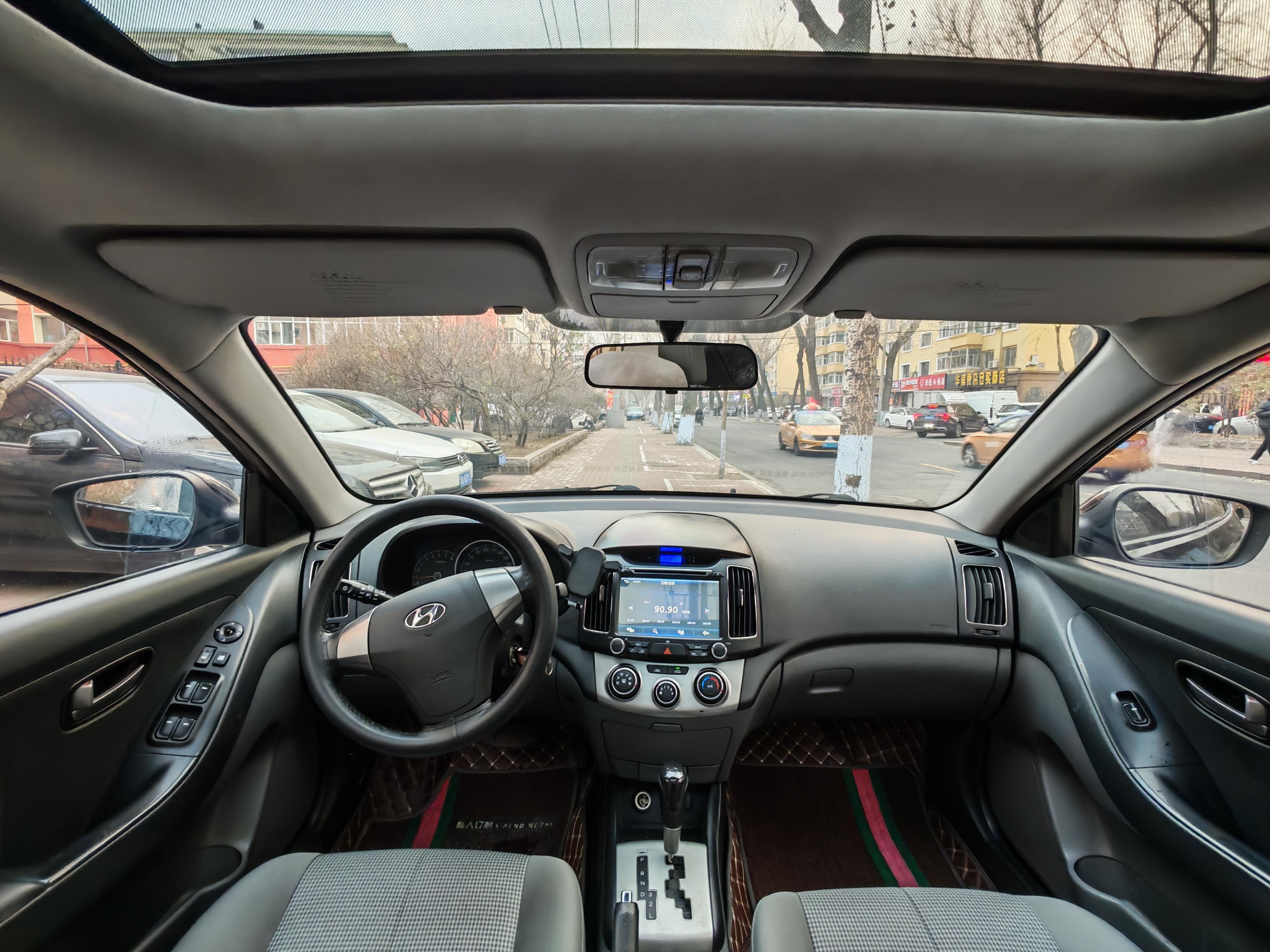Hyundai Elantra 2015 thumb 9