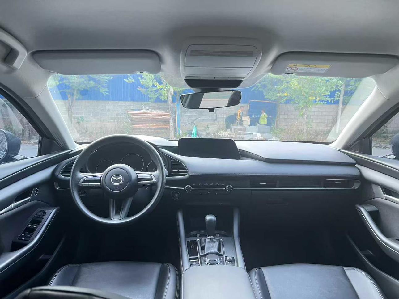 Mazda 3 2022 thumb 4