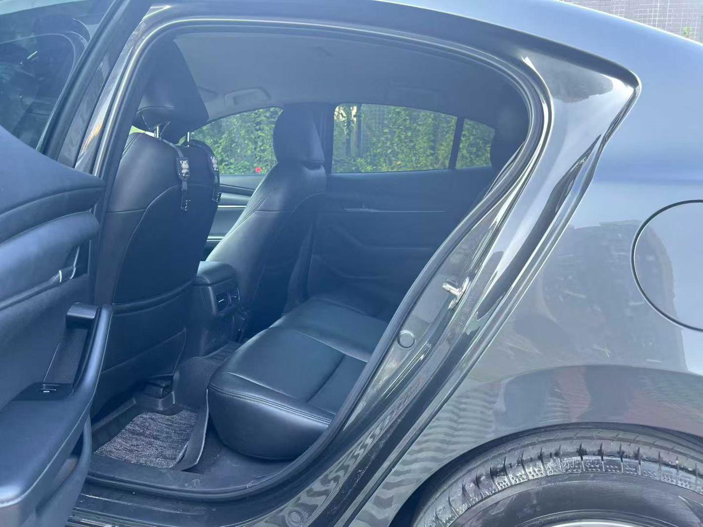 Mazda 3 2022 thumb 7