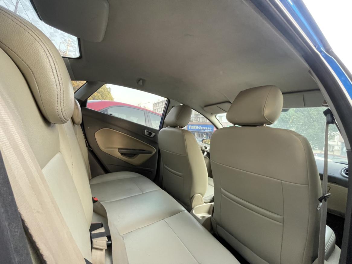 Ford Fiesta 2012 thumb 9