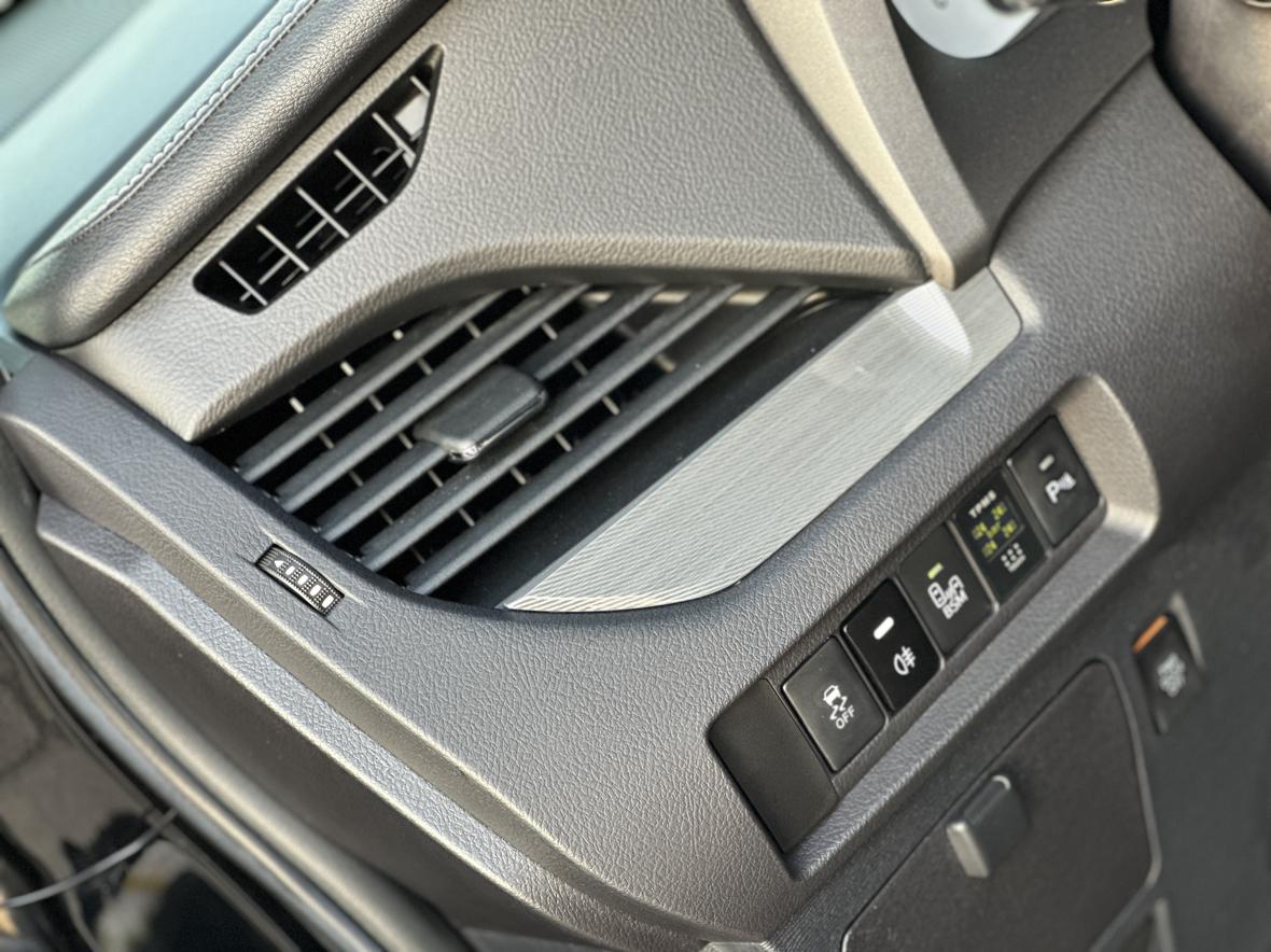 Toyota Sienna 2017 thumb 3