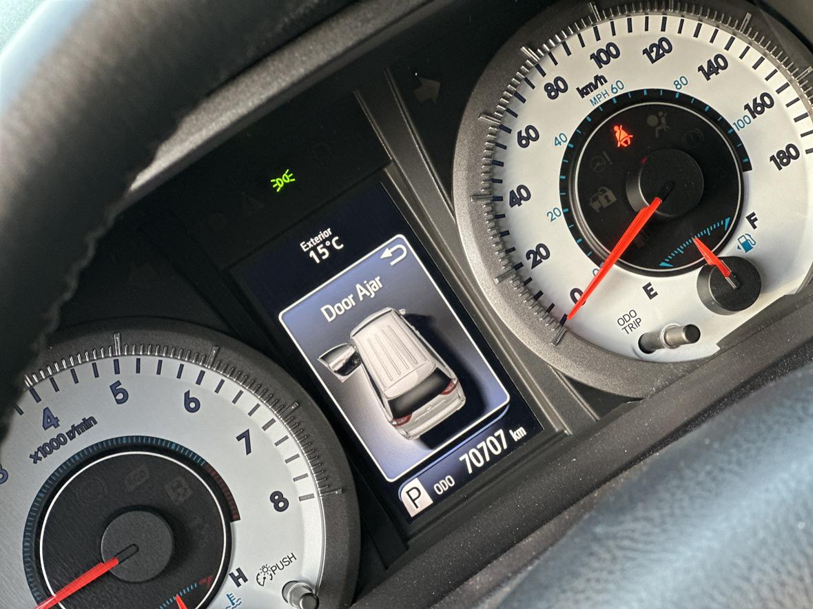 Toyota Sienna 2017 thumb 11