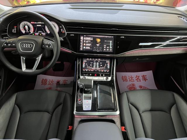 Audi Q7 2023 thumb 7