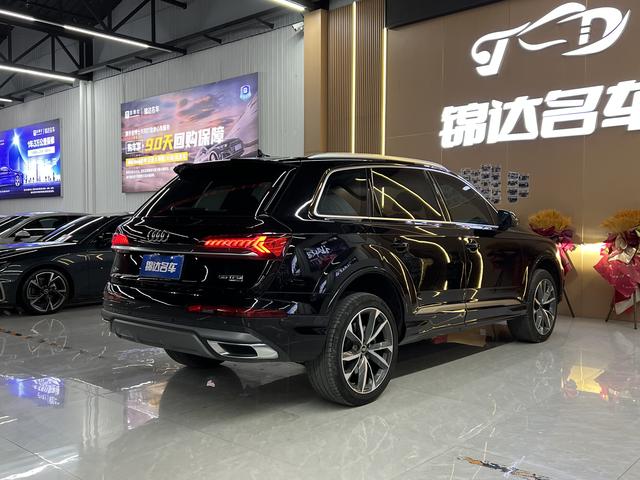 Audi Q7 2023 thumb 12
