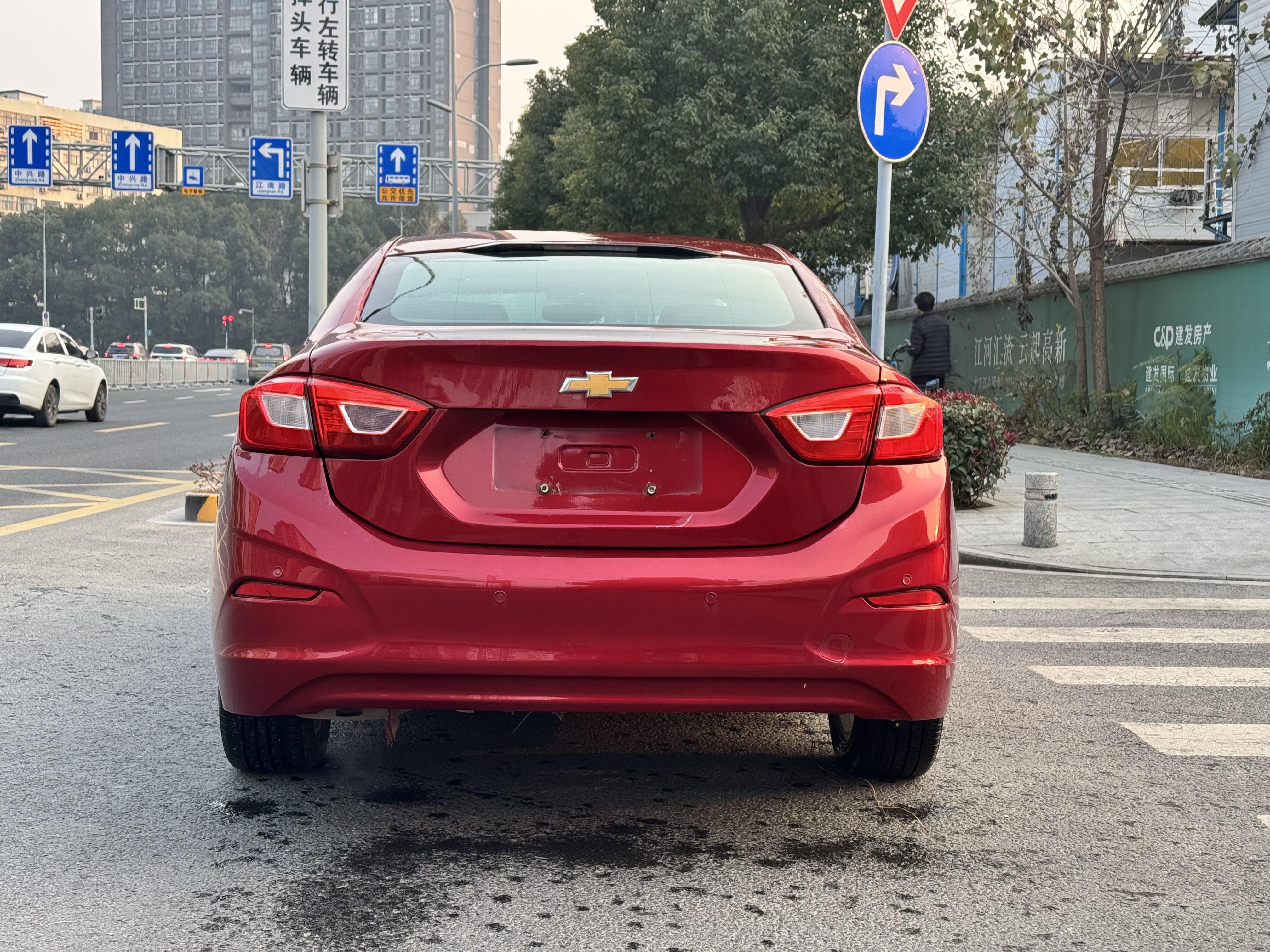 Chevrolet Cruze 2018 thumb 3