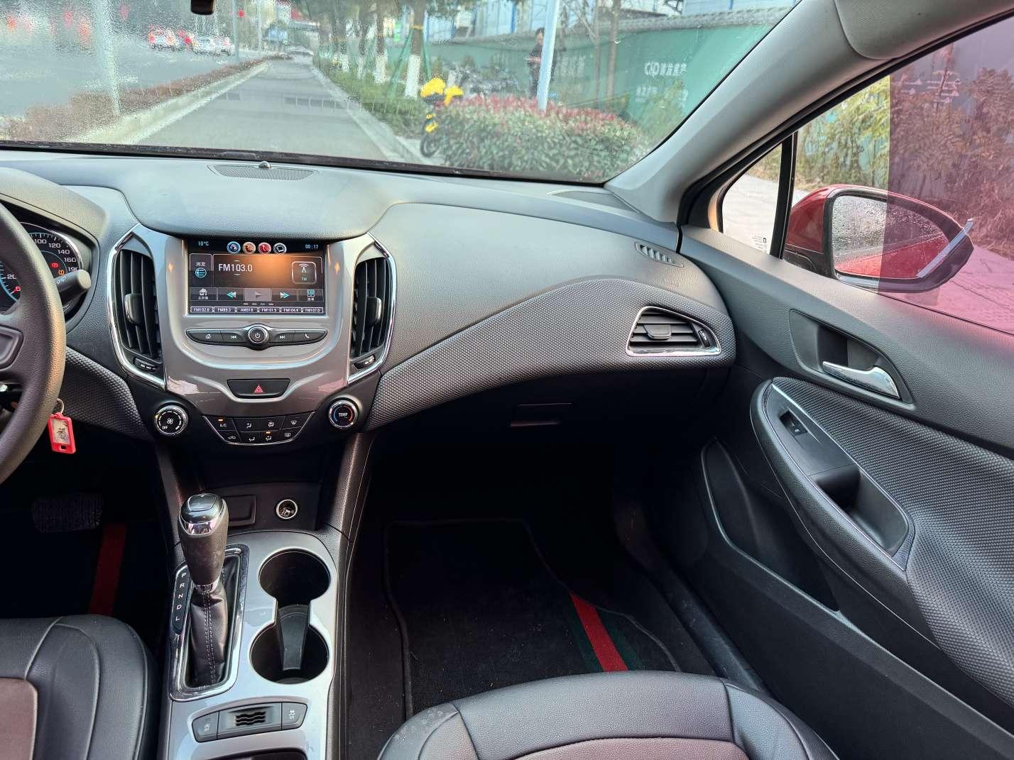 Chevrolet Cruze 2018 thumb 10