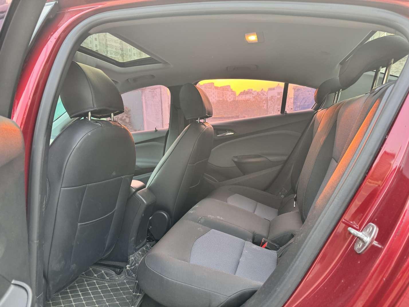 Chevrolet Cruze 2018 thumb 12