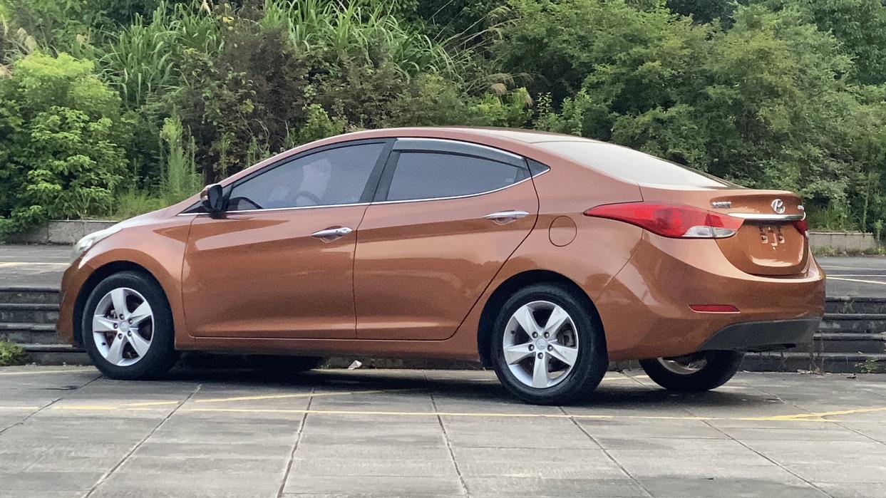 Hyundai Elantra 2014 thumb 2