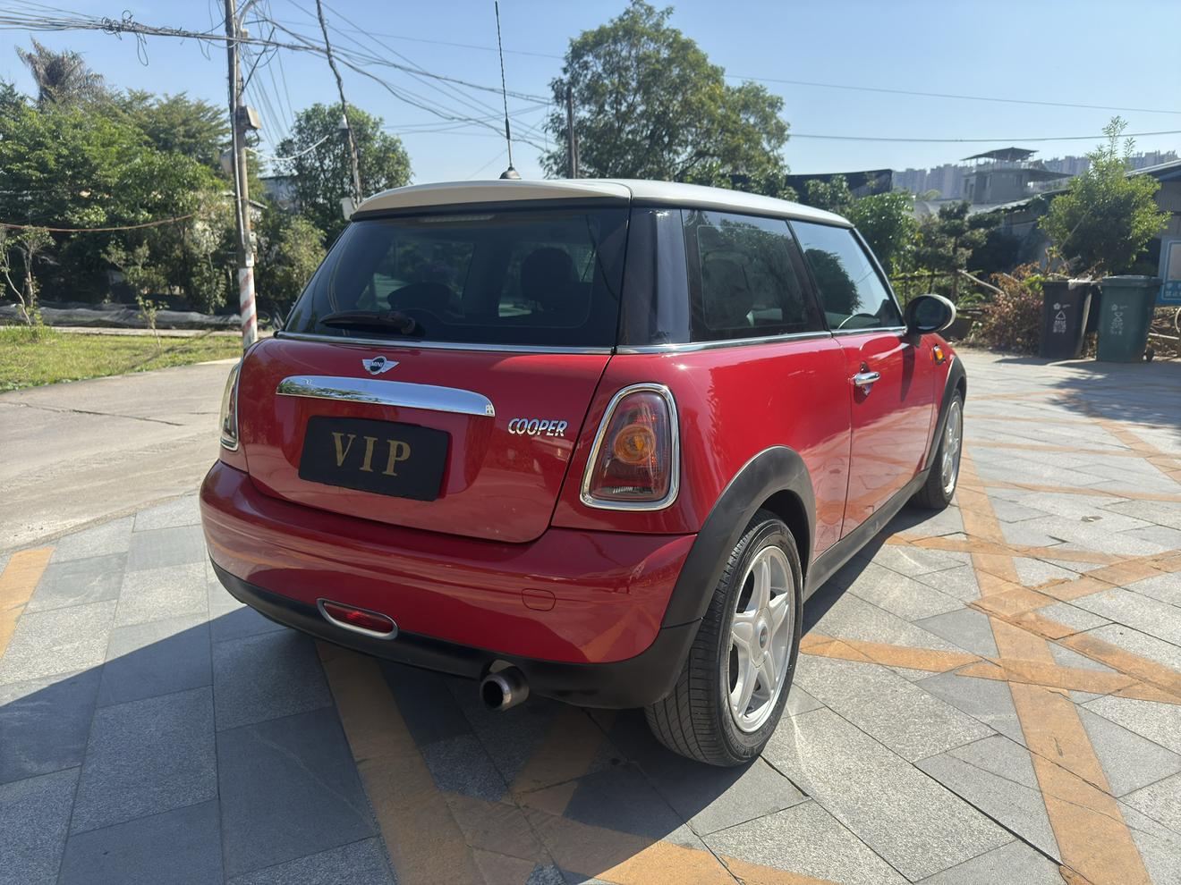 Mini Hatch 2010 thumb 3