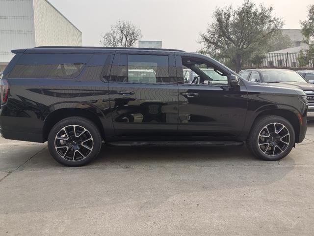 Chevrolet Suburban 2025 thumb 5