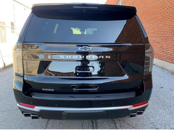 Chevrolet Suburban 2025 thumb 6