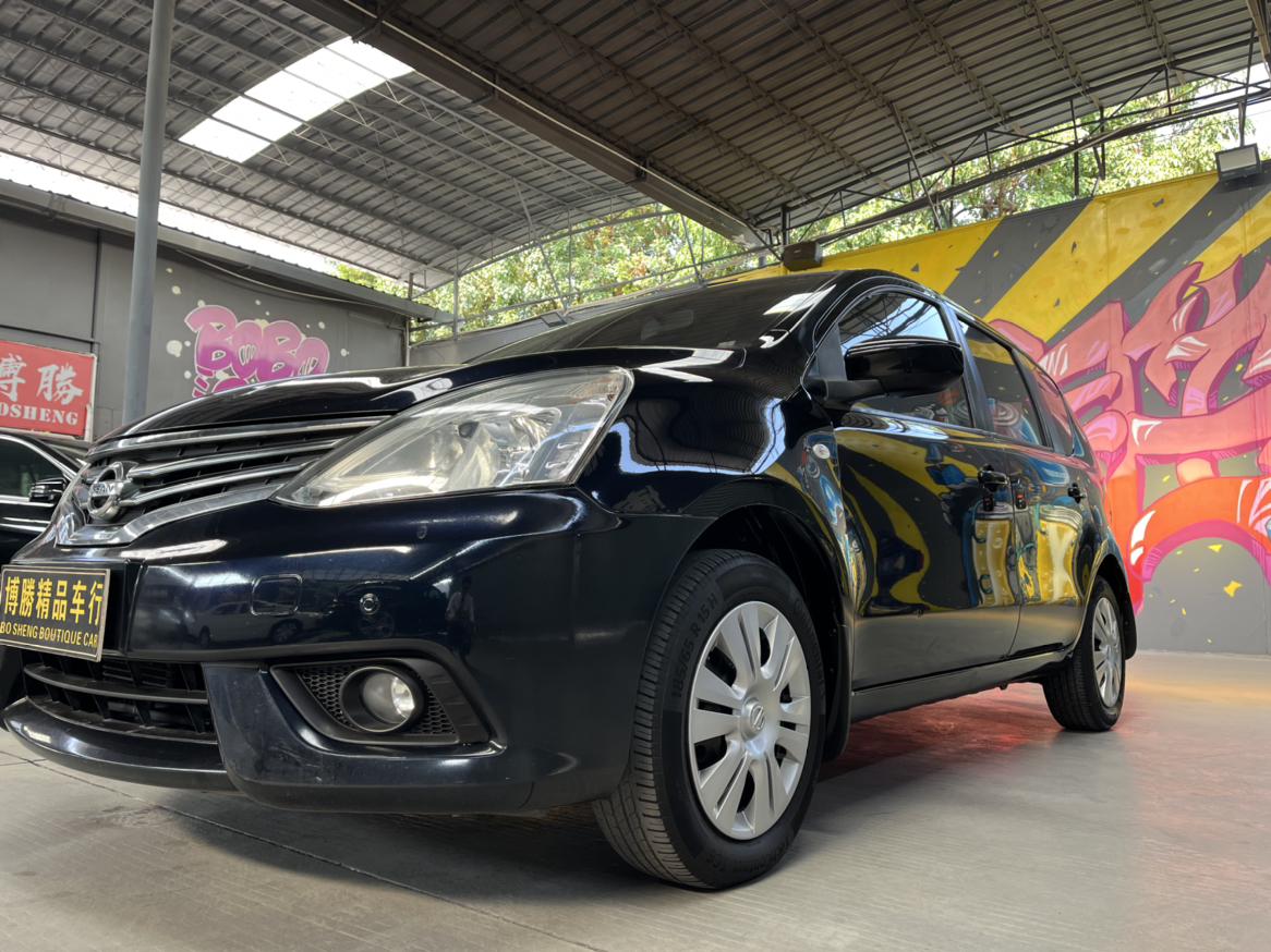 Nissan Livina 2013 thumb 8