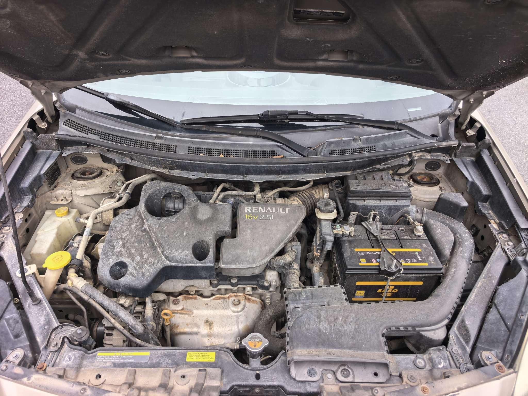 Renault Koleos 2012 thumb 5