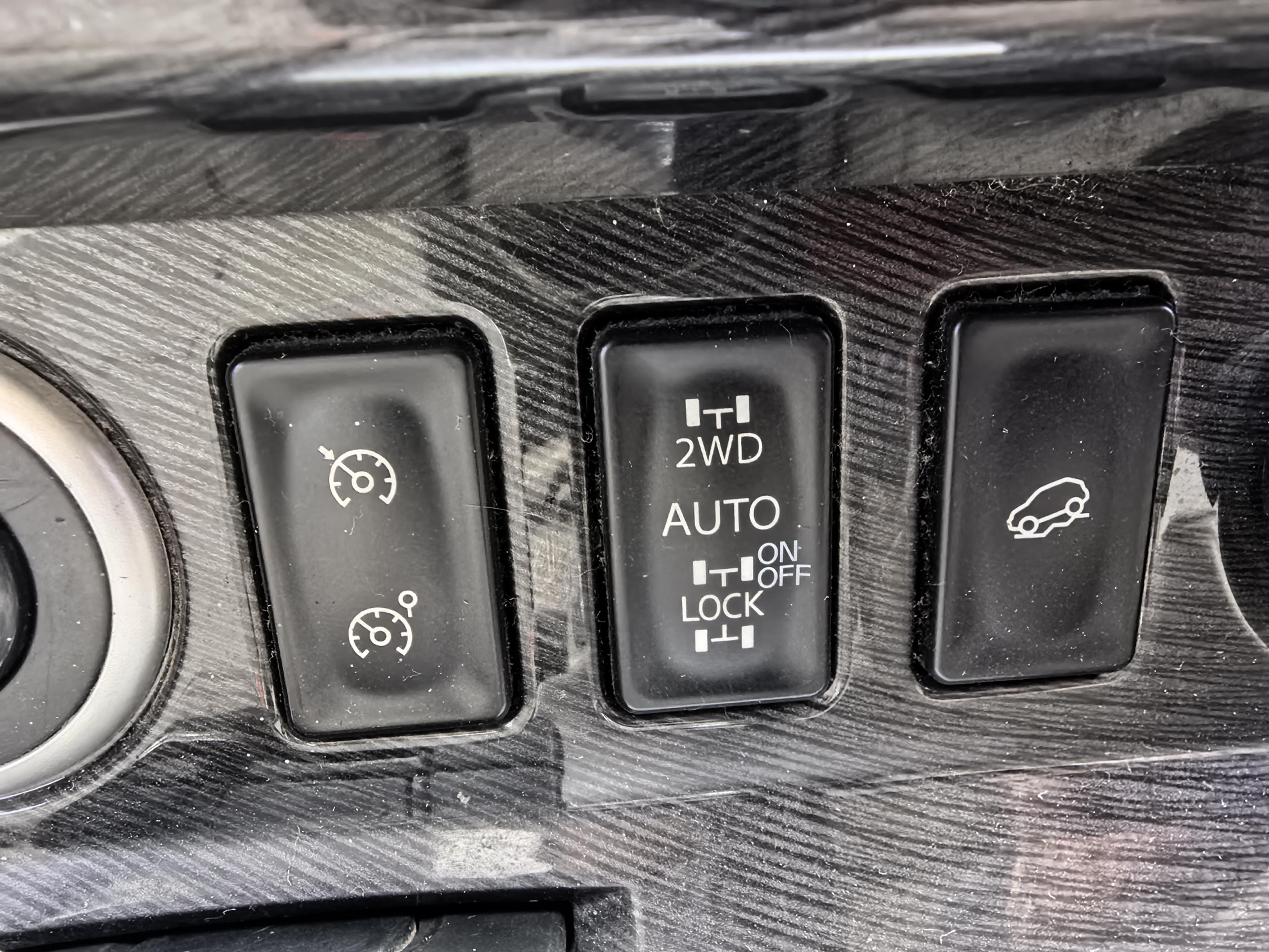 Renault Koleos 2012 thumb 6
