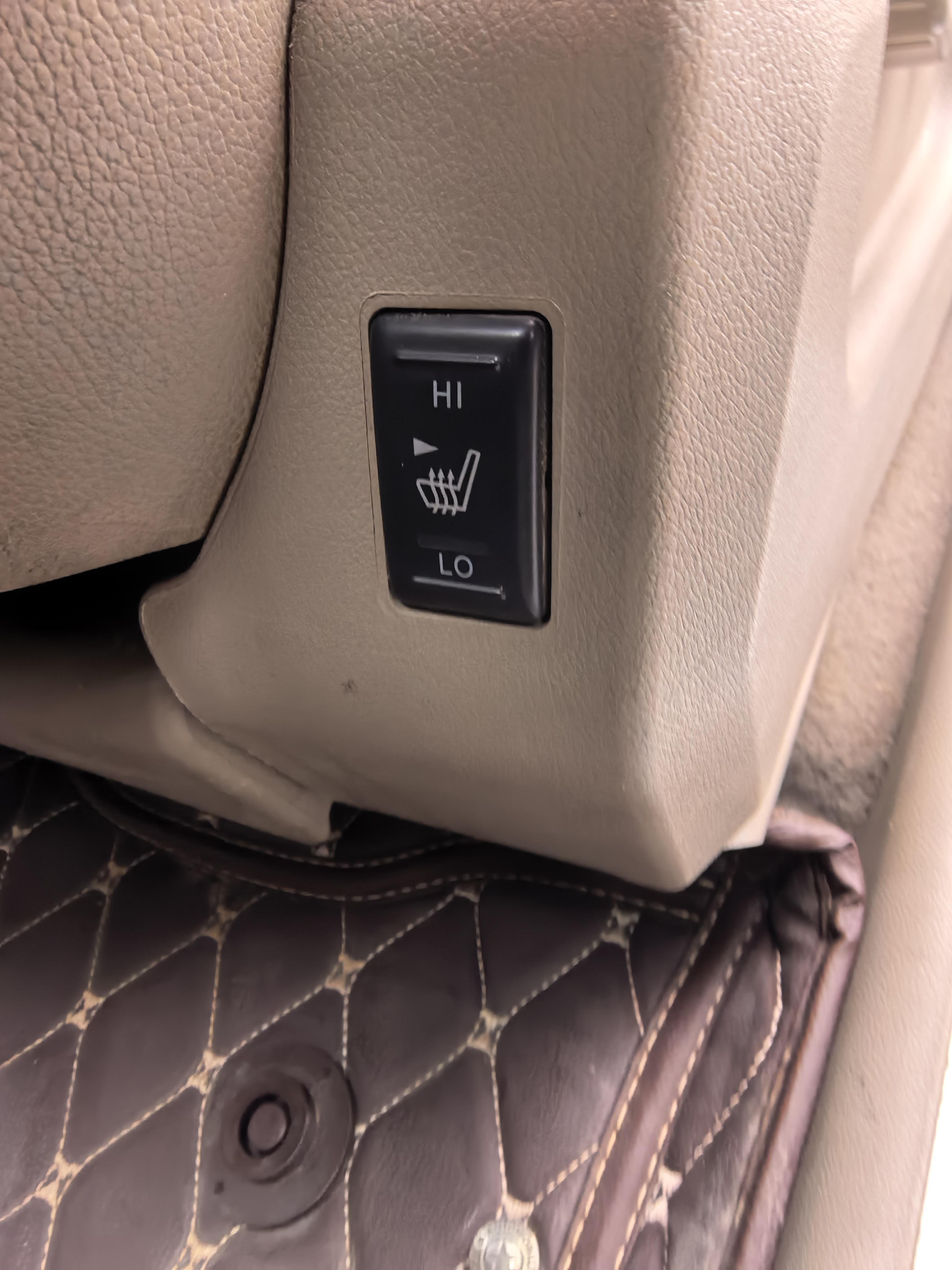 Renault Koleos 2012 thumb 11