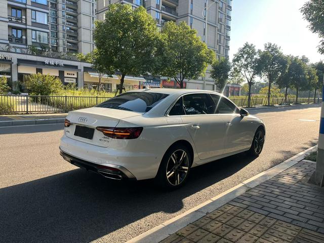 Audi A5 2023 thumb 2