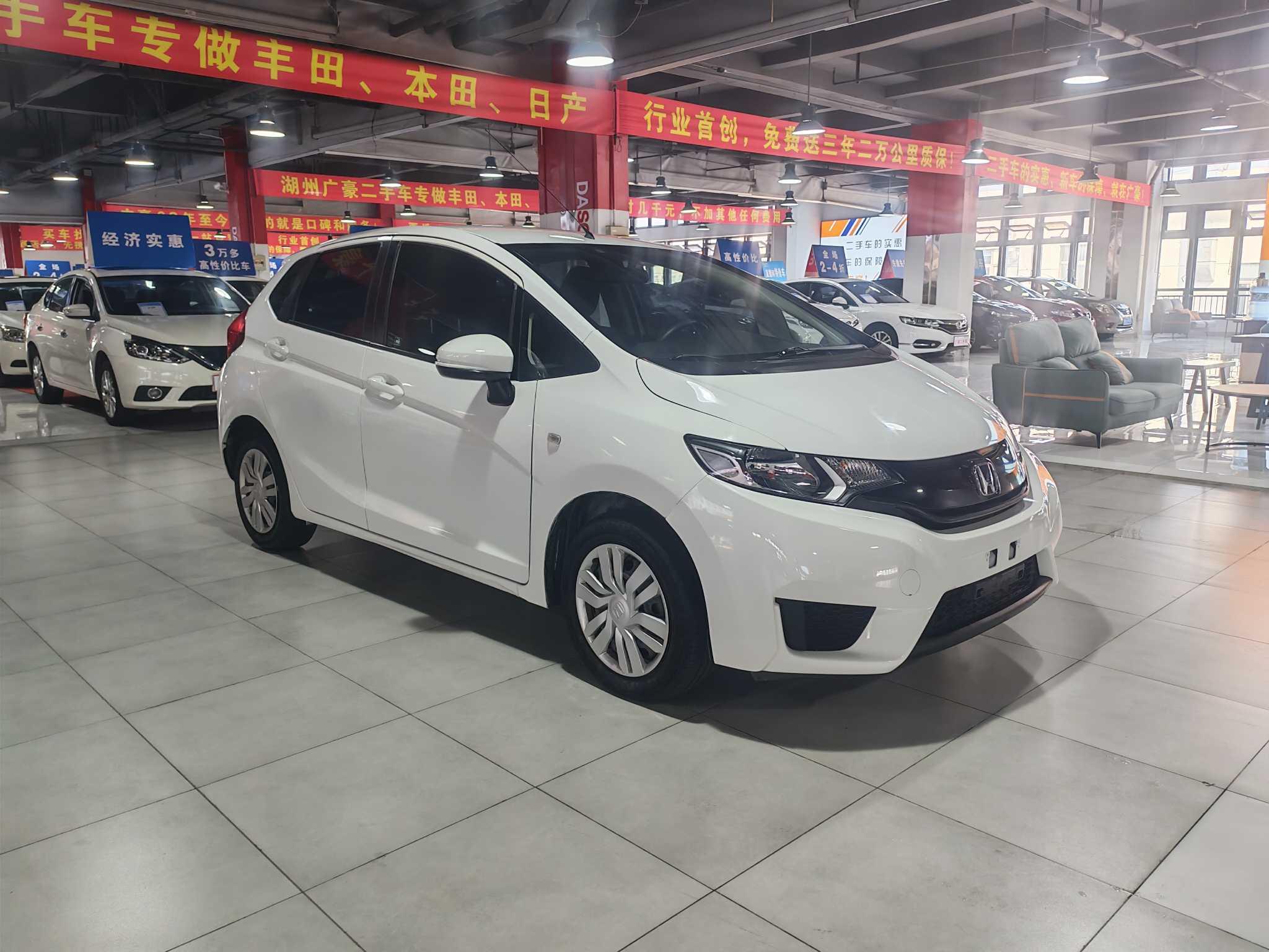 Honda Fit Shuttle 2015 thumb 10