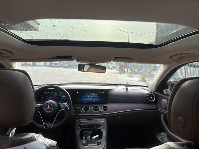 Mercedes-Benz E-Class 2022 thumb 5