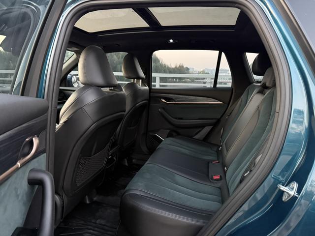 Geely Xingyue L 2021 thumb 7