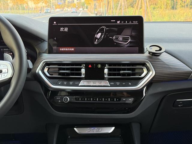 BMW X3 2023 thumb 4