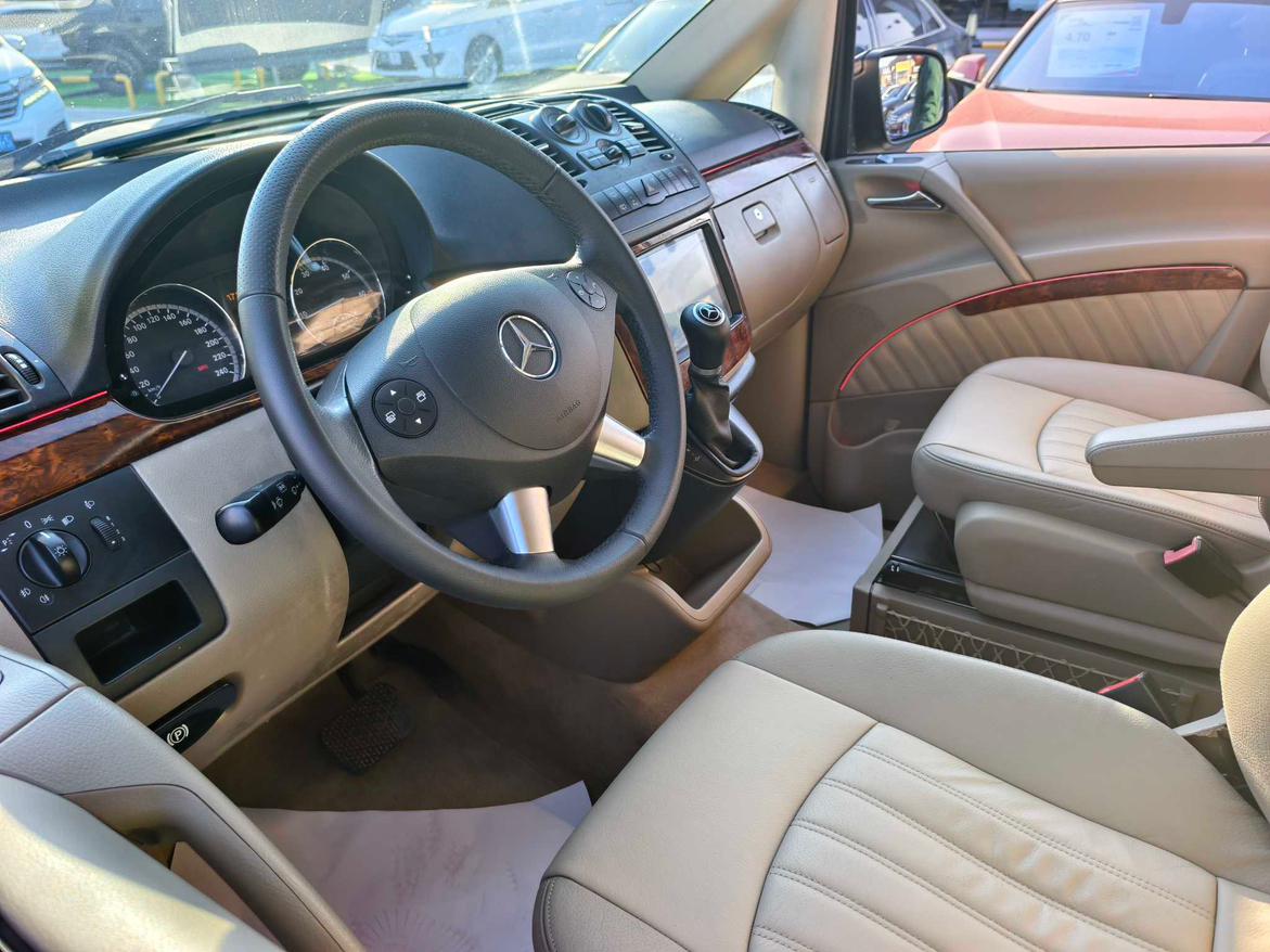 Mercedes-Benz V-Class 2013 thumb 12
