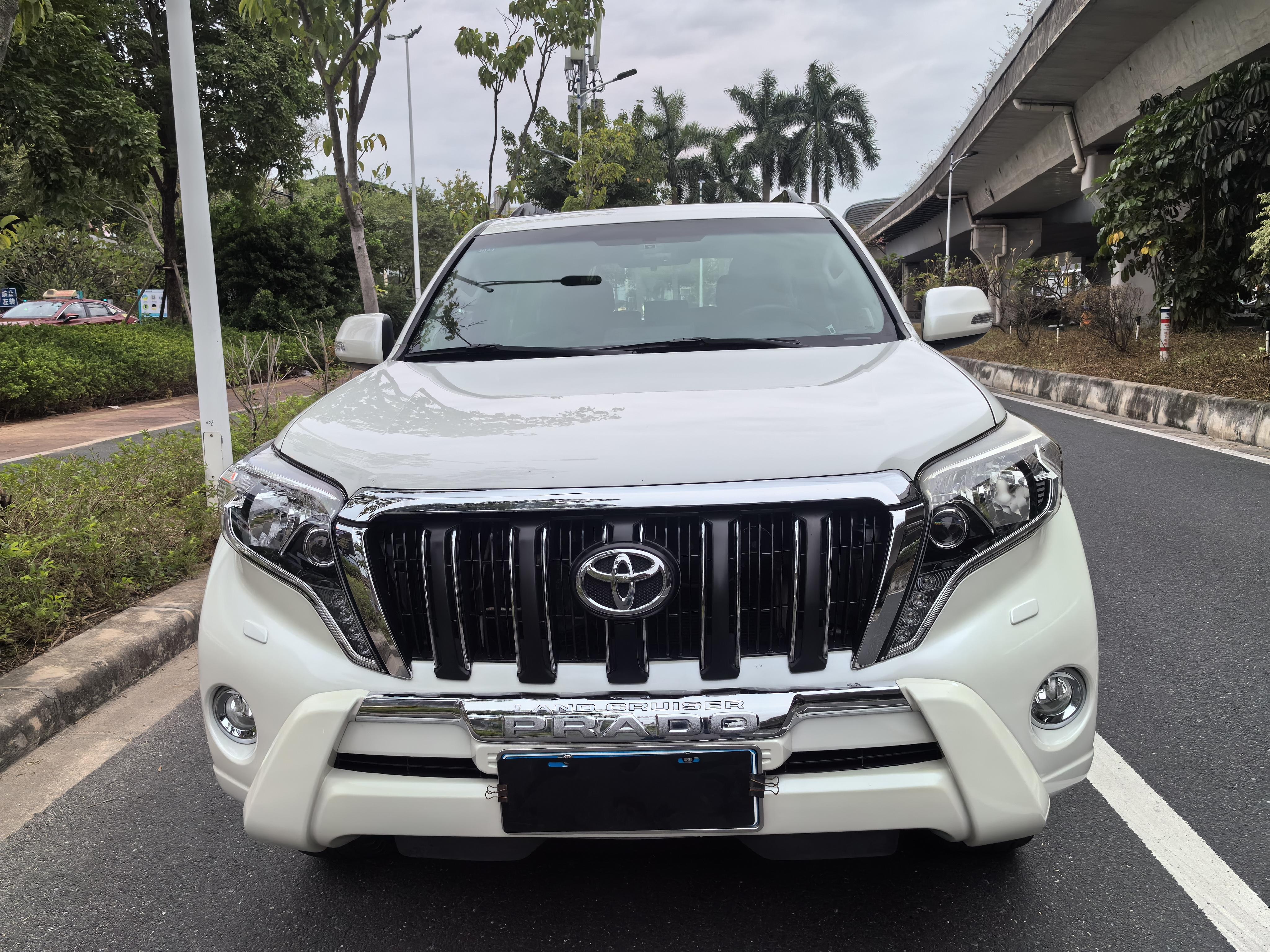 Toyota Land Cruiser Prado 2016 thumb 6