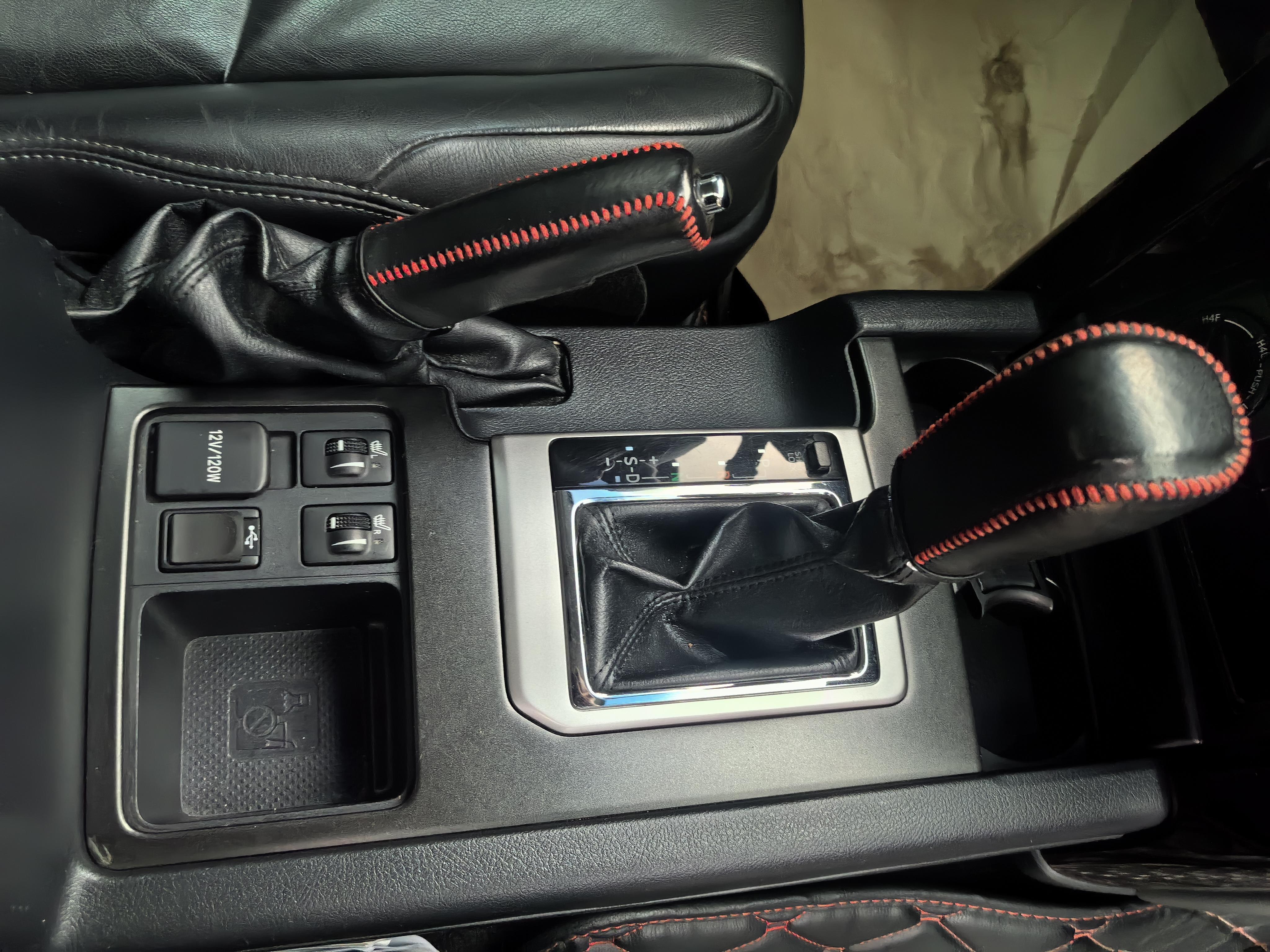Toyota Land Cruiser Prado 2016 thumb 9
