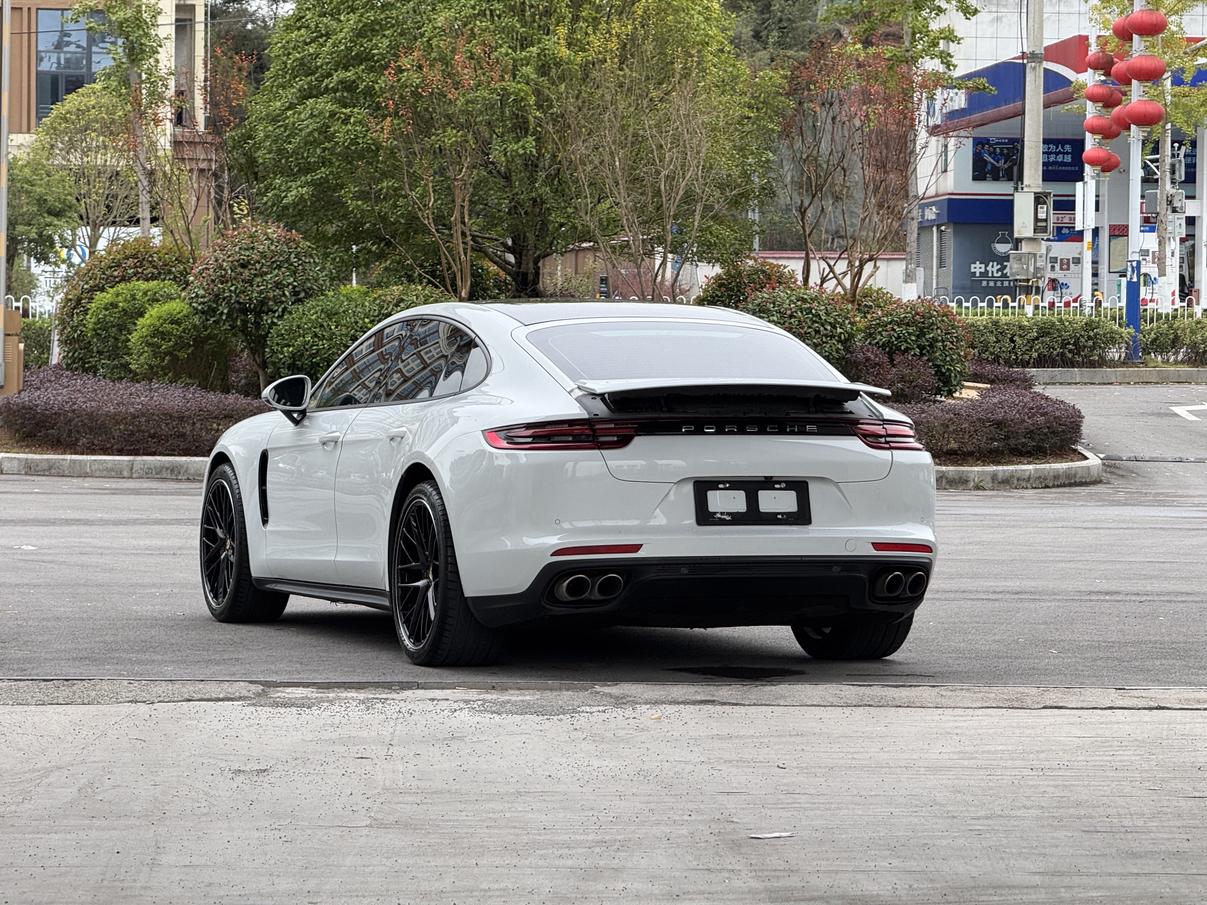 Porsche Panamera 2018 thumb 2