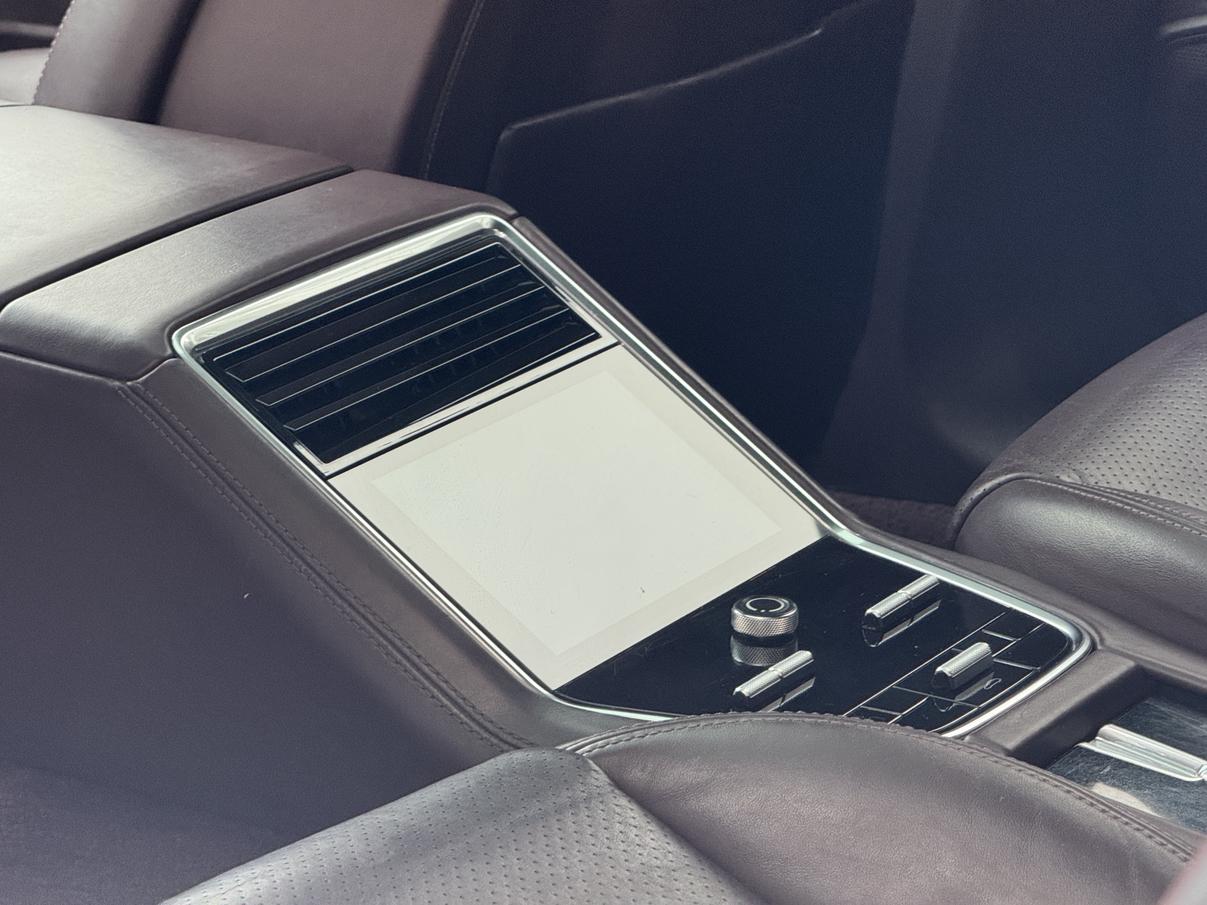 Porsche Panamera 2018 thumb 5