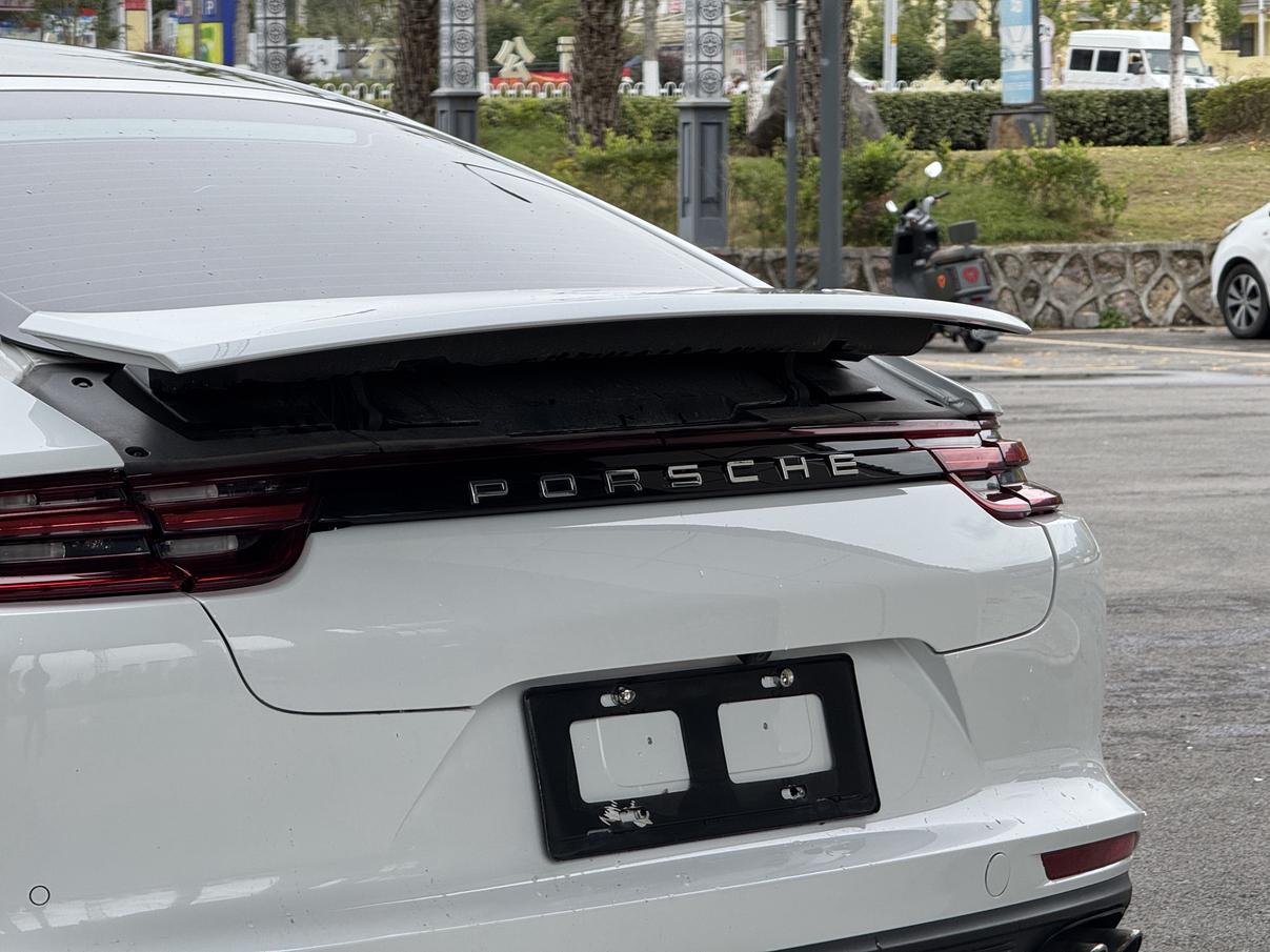 Porsche Panamera 2018 thumb 7