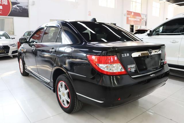 BYD F3 2016 thumb 2