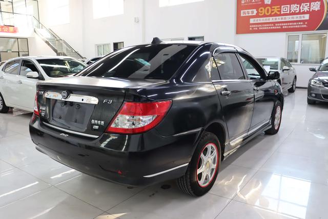 BYD F3 2016 thumb 4