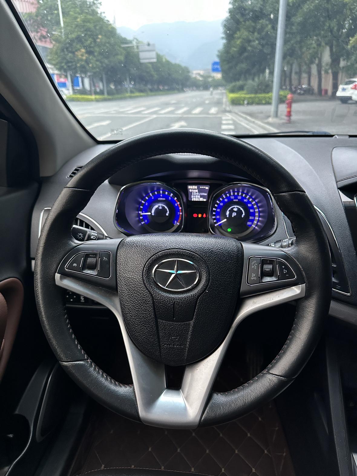 JAC S5 2017 thumb 12