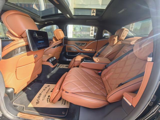 Mercedes-Benz S-Class 2024 thumb 11