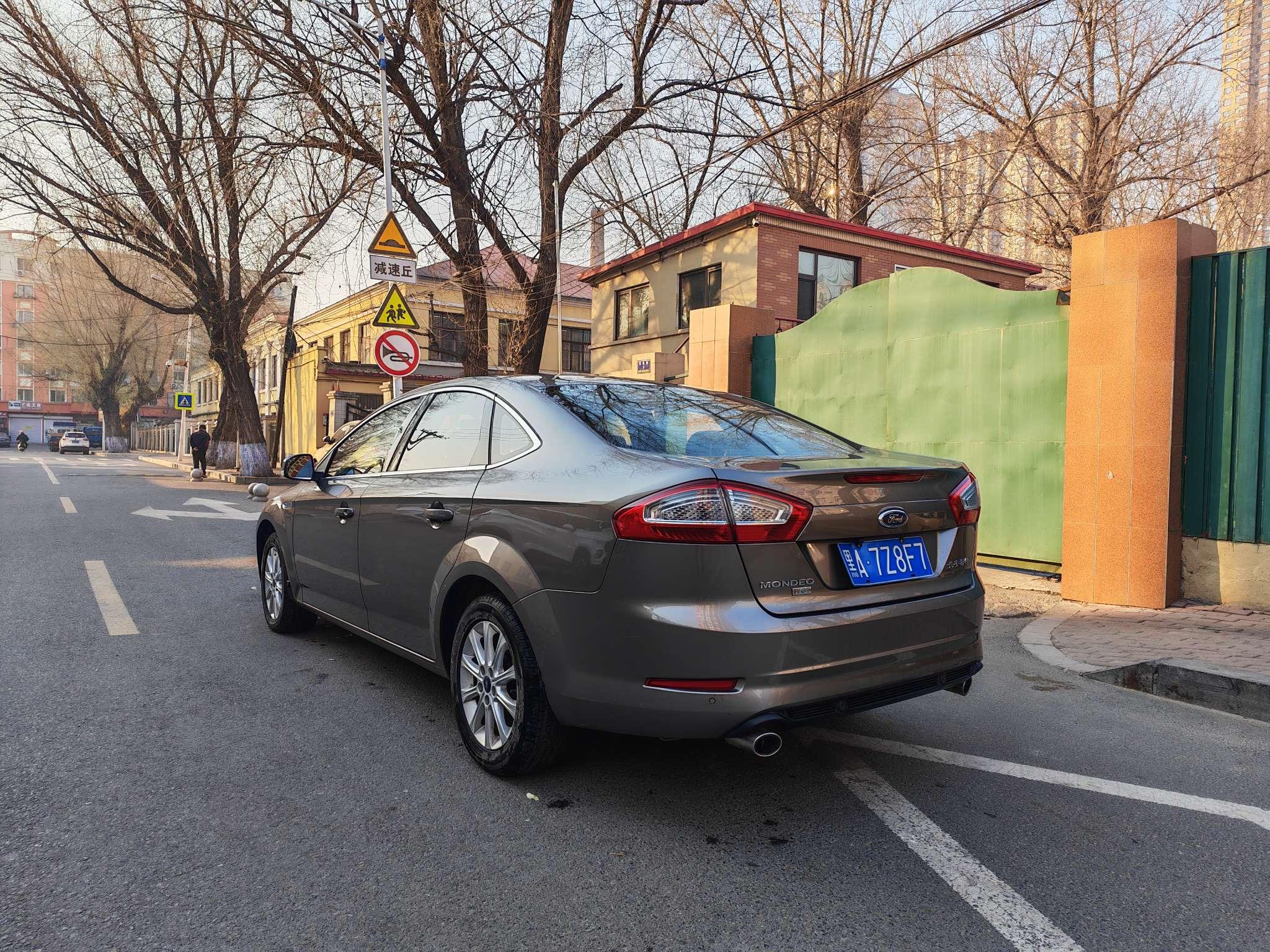 Ford Mondeo 2014 thumb 3