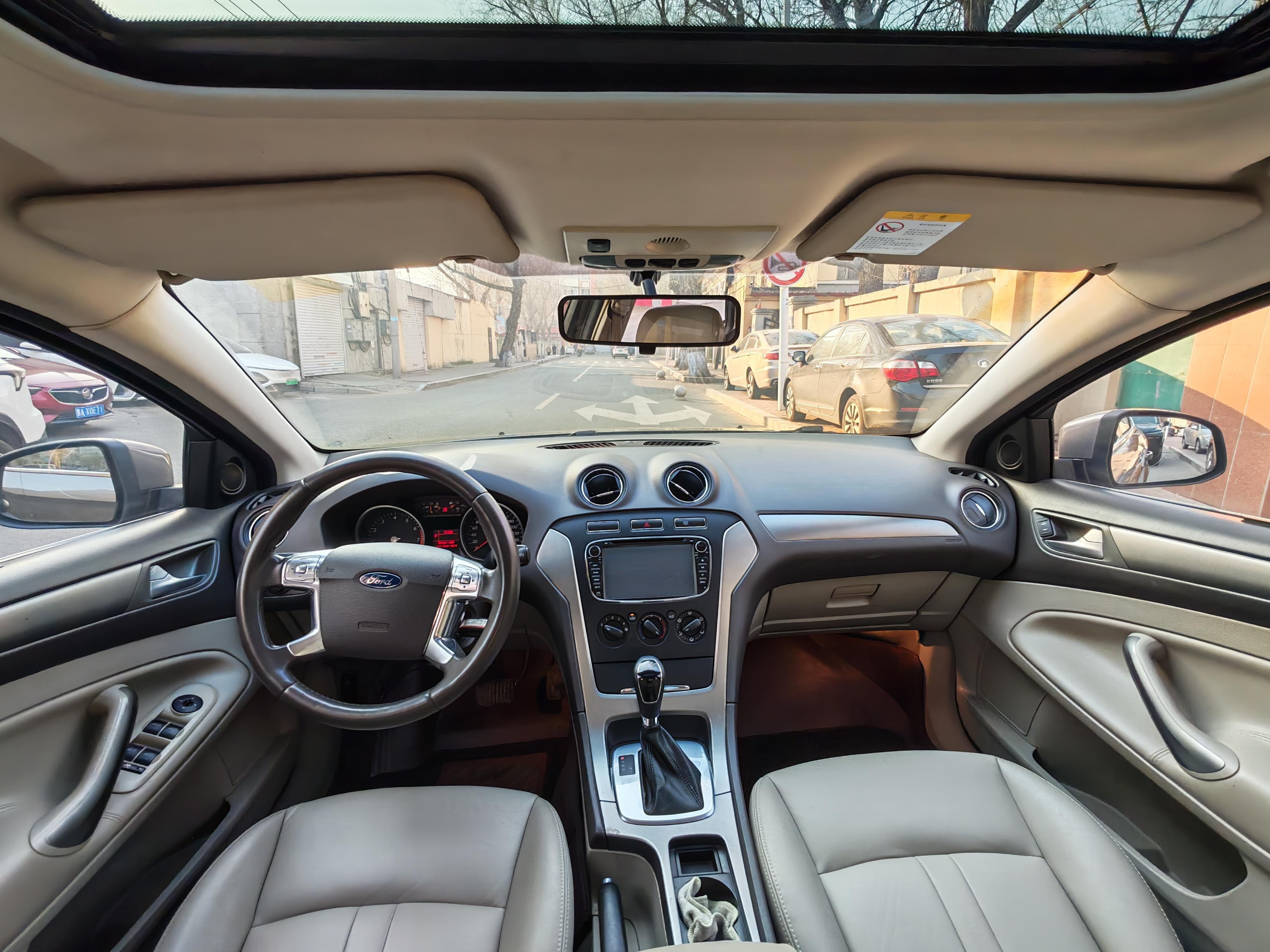 Ford Mondeo 2014 thumb 9