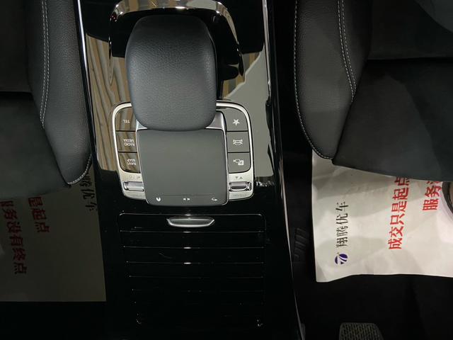 Mercedes-Benz A-Class 2020 thumb 10